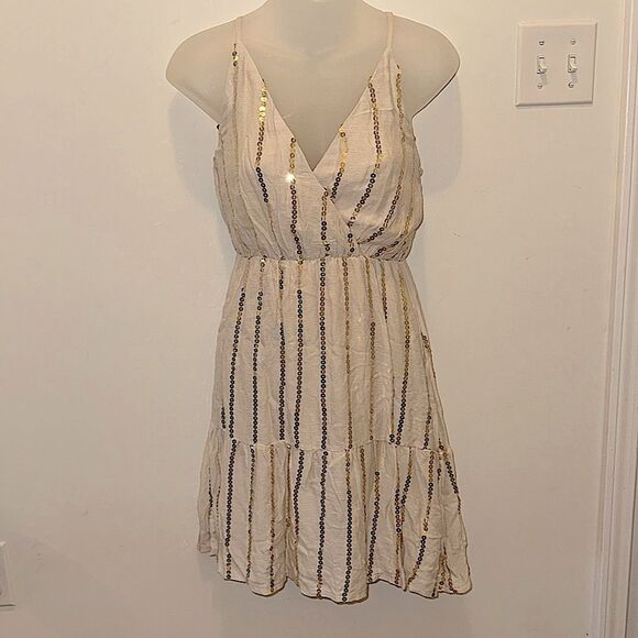Southern Fried Chics Boutique Gold Beige Sequin Sheath Dress V-cut Small S NWT - Picture 1 of 5